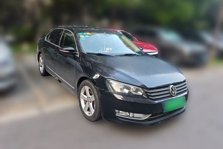 Used Volkswagen Passat 2013 1.8TSI DSG Prestige Edition Front Right 45 Deg