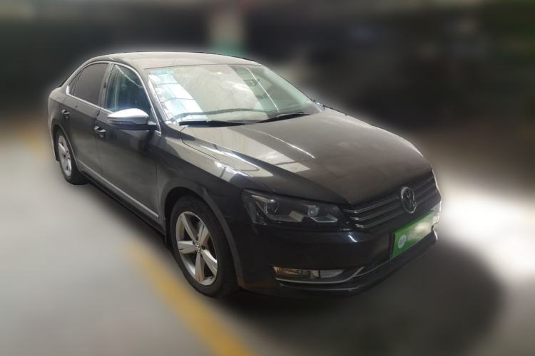 Used Volkswagen Passat 2013 1.8TSI DSG Prestige Edition Front Right 45 Deg