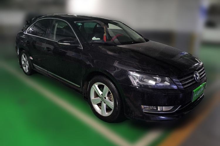Used Volkswagen Passat 2013 1.8TSI DSG Prestige Edition Front Right 45 Deg
