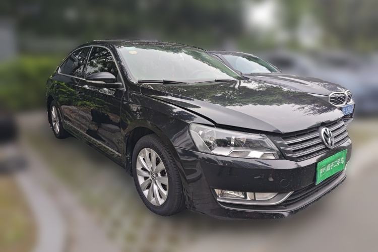 Used Volkswagen Passat 2013 1.8TSI DSG Prestige Edition Front Right 45 Deg