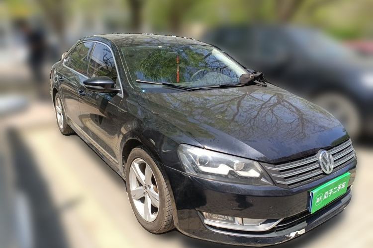 Used Volkswagen Passat 2013 1.8TSI DSG Prestige Edition Front Right 45 Deg