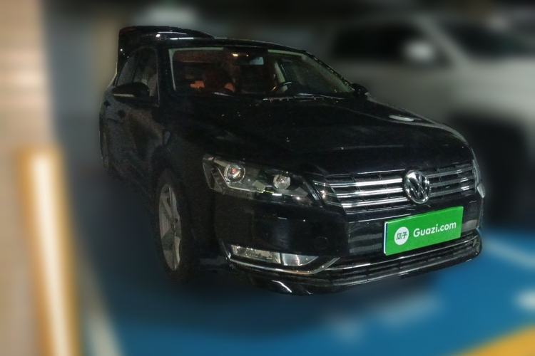 Used Volkswagen Passat 2013 1.8TSI DSG Prestige Edition Front Right 45 Deg