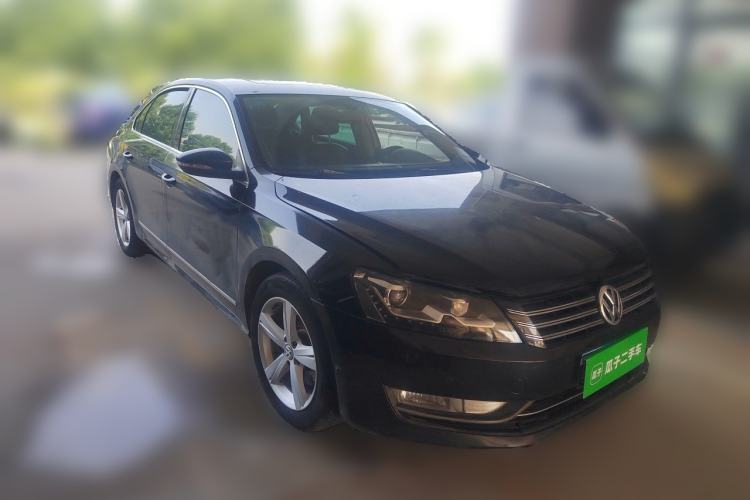 Used Volkswagen Passat 2013 1.8TSI DSG Prestige Edition Front Right 45 Deg