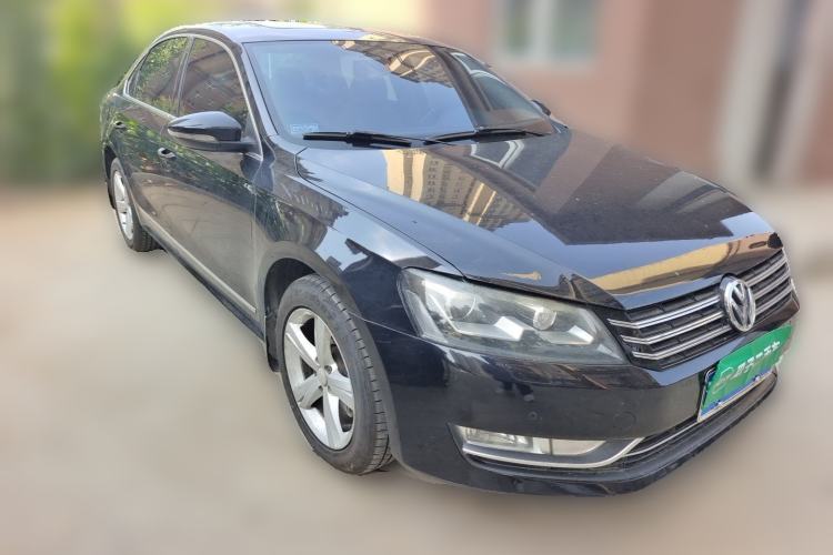 Used Volkswagen Passat 2013 1.8TSI DSG Prestige Edition Front Right 45 Deg