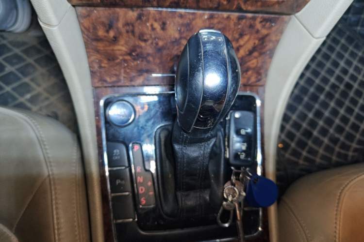 Used Volkswagen Passat 2013 1.8TSI DSG Prestige Edition Gear Lever