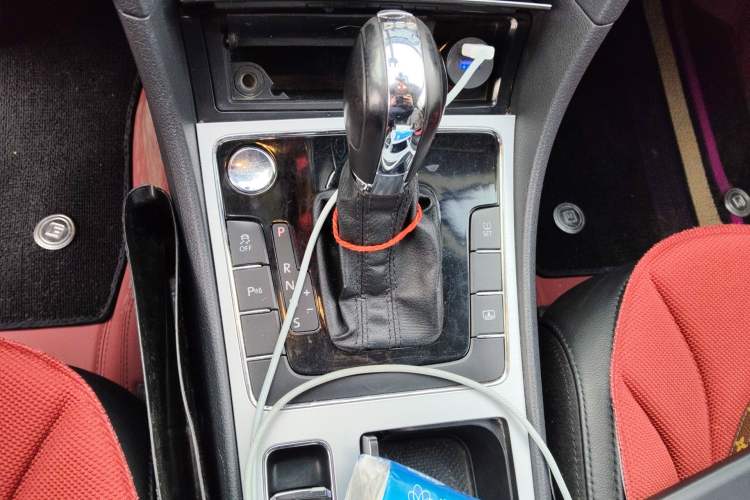Used Volkswagen Passat 2013 2.0 TSI DSG Prestige Edition Gear Lever
