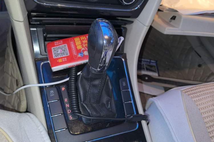 Used Volkswagen Passat 2013 1.8TSI DSG Government Procurement Edition Gear Lever