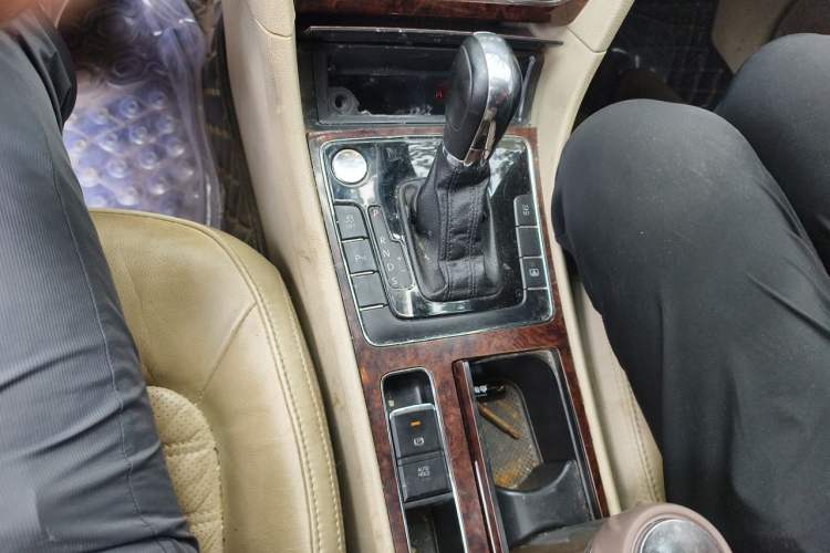 Used Volkswagen Passat 2013 1.8TSI DSG Prestige Edition Gear Lever