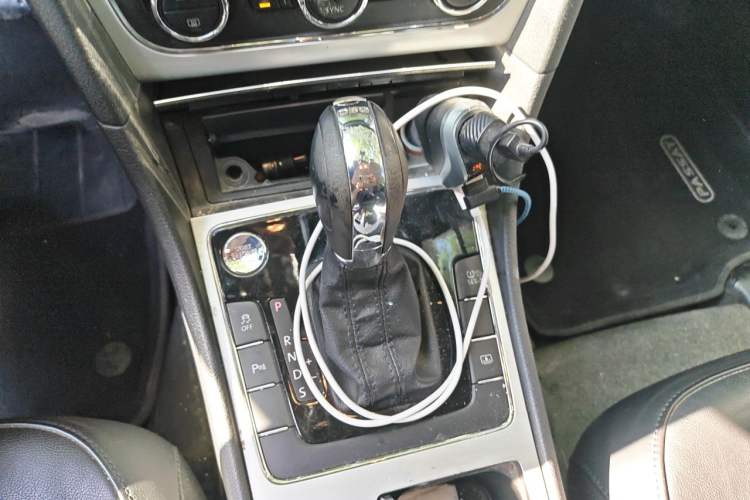Used Volkswagen Passat 2013 2.0 TSI DSG Prestige Edition Gear Lever