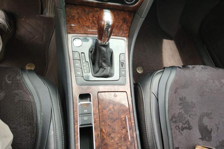 Used Volkswagen Passat 2013 2.0 TSI DSG Ultimate Edition Gear Lever