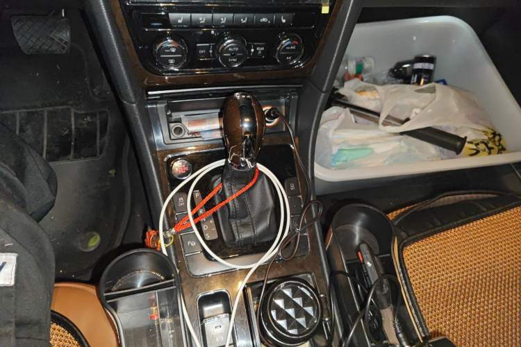 Used Volkswagen Passat 2013 3.0L V6 DSG Flagship Edition Gear Lever