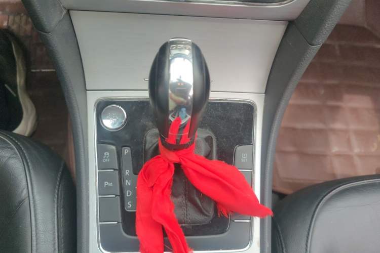 Used Volkswagen Passat 2013 1.8TSI DSG Prestige Edition Gear Lever