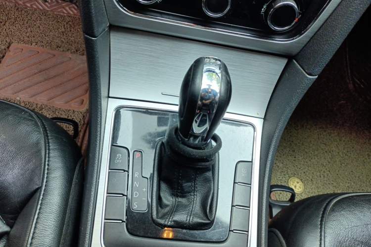Used Volkswagen Passat 2013 1.8TSI DSG Government Procurement Edition Gear Lever