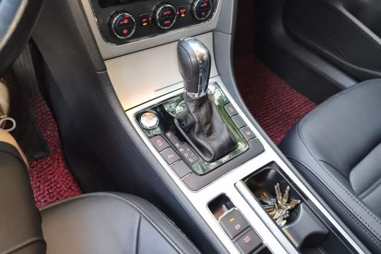 Used Volkswagen Passat 2013 2.0 TSI DSG Prestige Edition Gear Lever