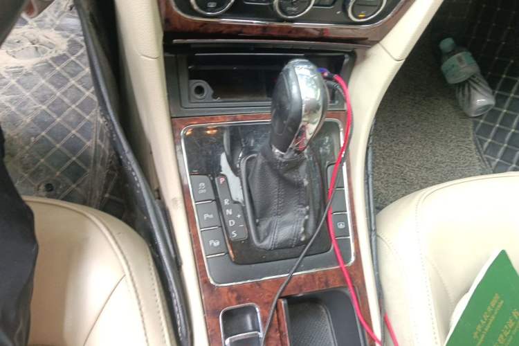 Used Volkswagen Passat 2013 2.0 TSI DSG Ultimate Edition Gear Lever