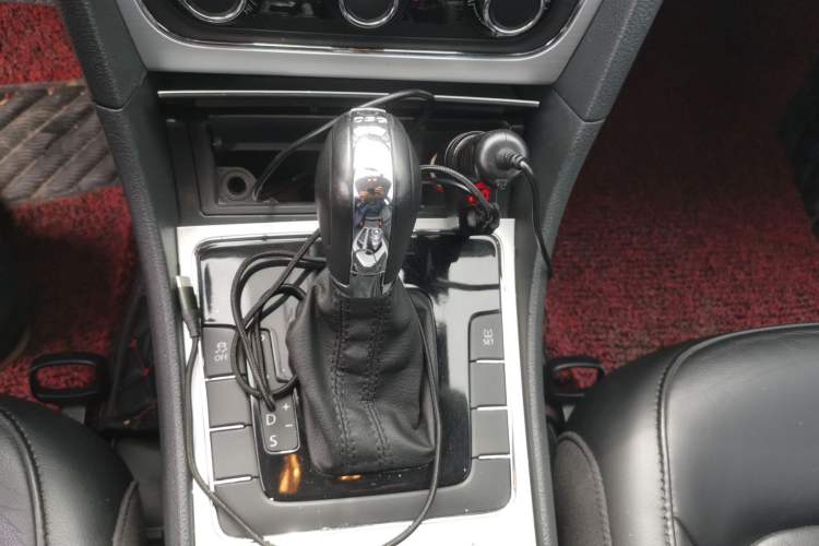 Used Volkswagen Passat 2013 1.8TSI DSG Government Procurement Edition Gear Lever