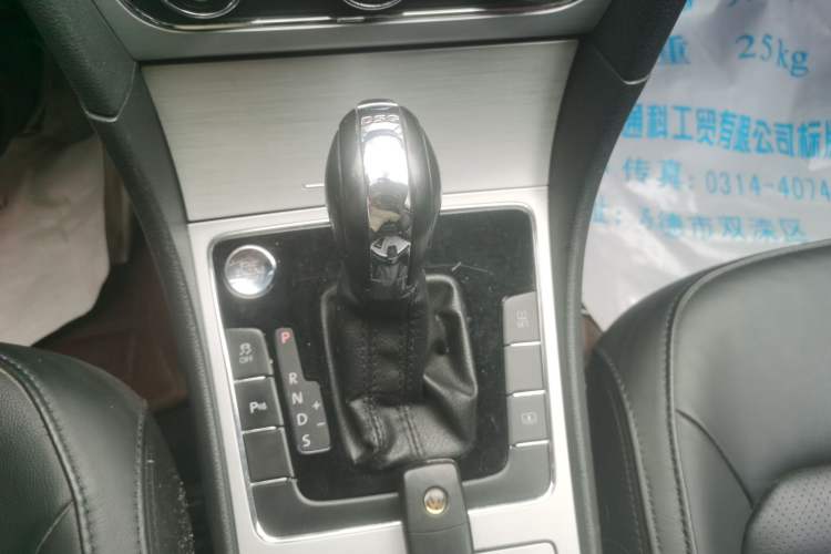 Used Volkswagen Passat 2013 1.8TSI DSG Prestige Edition Gear Lever