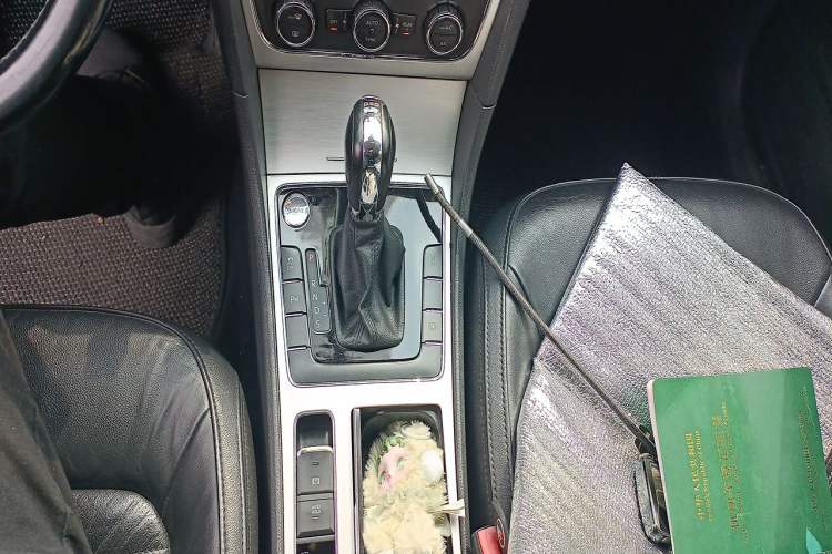 Used Volkswagen Passat 2013 1.8TSI DSG Prestige Edition Gear Lever