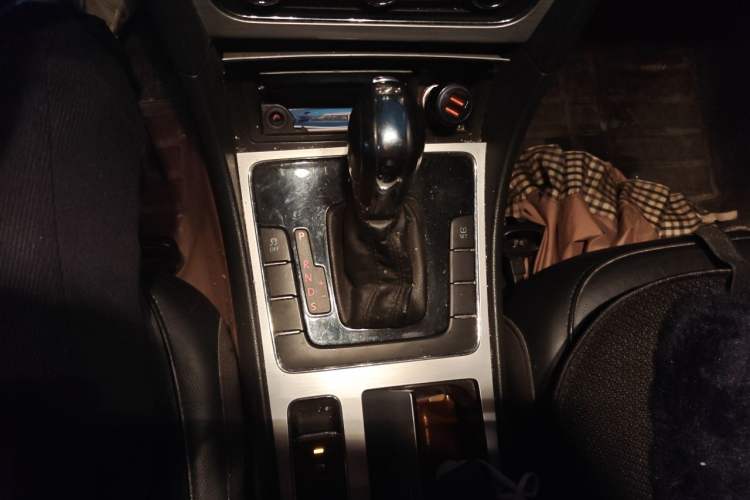 Used Volkswagen Passat 2013 1.8TSI DSG Government Procurement Edition Gear Lever