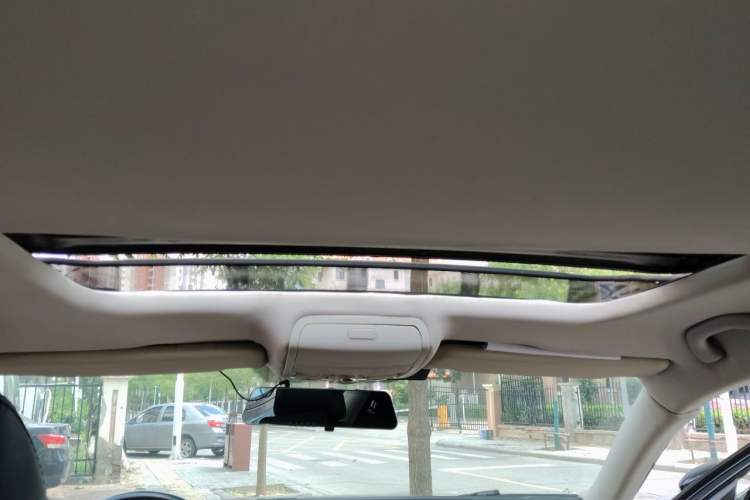 Used Volkswagen Passat 2013 1.8TSI DSG Government Procurement Edition Headliner