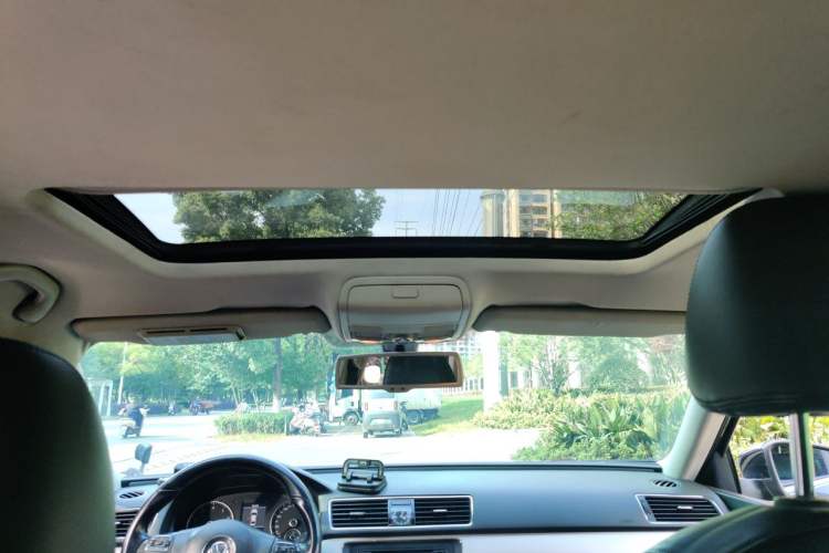 Used Volkswagen Passat 2013 1.8TSI DSG Prestige Edition Headliner
