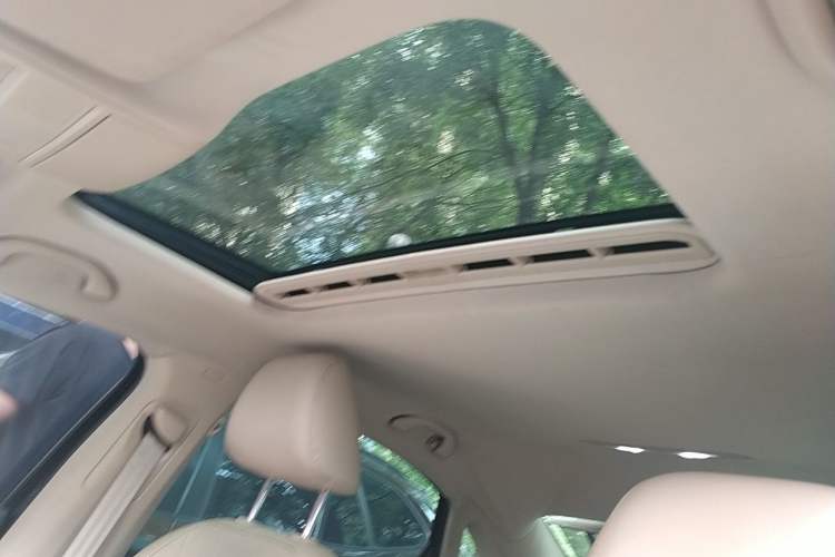 Used Volkswagen Passat 2013 1.8TSI DSG Prestige Edition Headliner