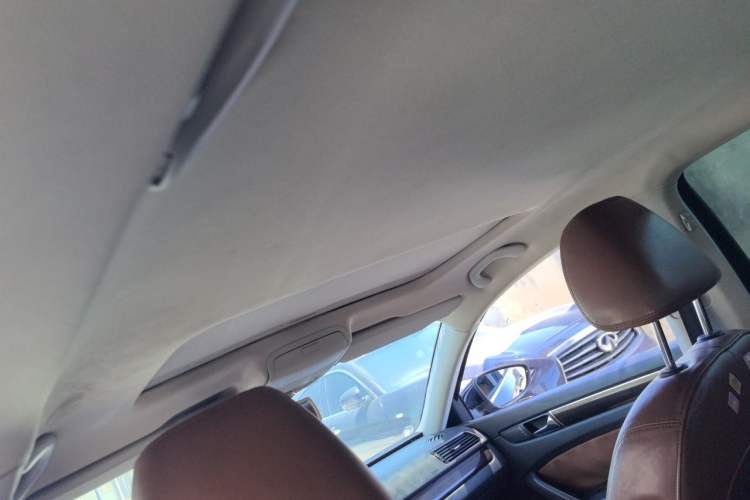 Used Volkswagen Passat 2013 3.0L V6 DSG Flagship Edition Headliner