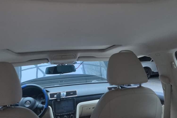 Used Volkswagen Passat 2013 1.8TSI DSG Prestige Edition Headliner