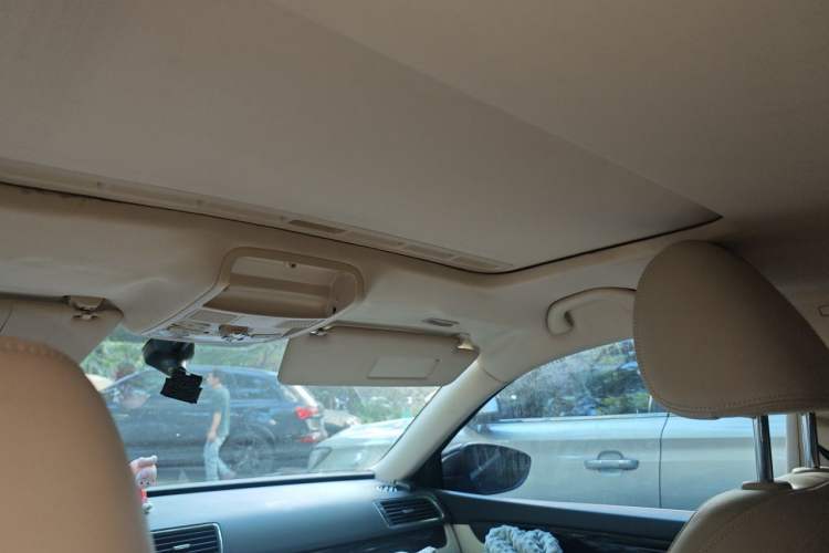 Used Volkswagen Passat 2013 1.8TSI DSG Prestige Edition Headliner