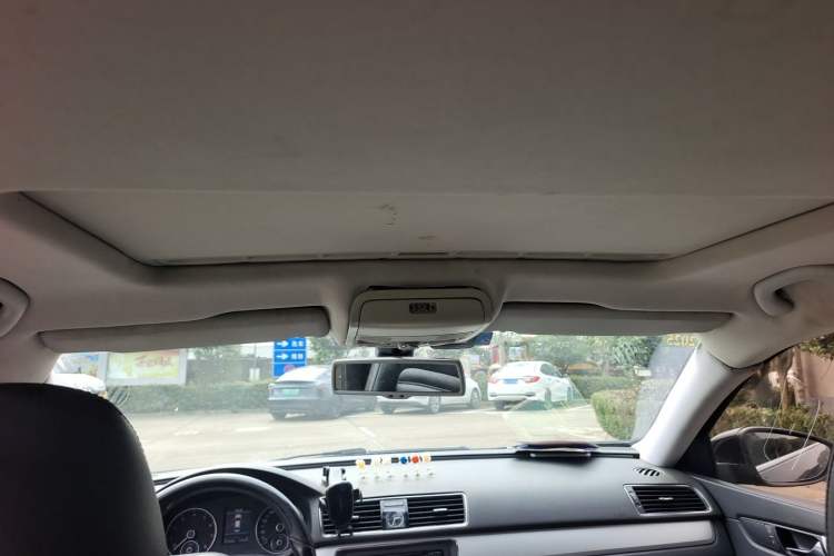 Used Volkswagen Passat 2013 1.8TSI DSG Ultimate Edition Headliner