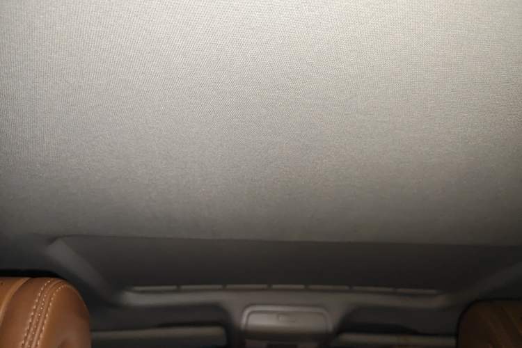 Used Volkswagen Passat 2013 3.0L V6 DSG Flagship Edition Headliner