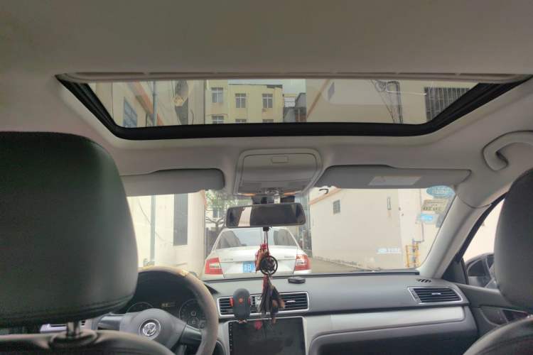 Used Volkswagen Passat 2013 1.8TSI DSG Prestige Edition Headliner