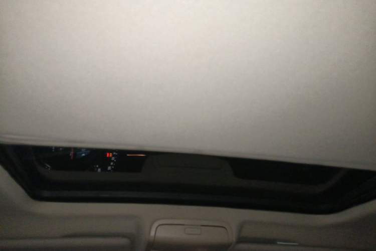 Used Volkswagen Passat 2013 1.8TSI DSG Prestige Edition Headliner