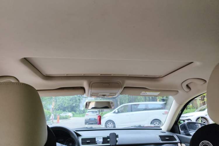 Used Volkswagen Passat 2013 1.8TSI DSG Government Procurement Edition Headliner