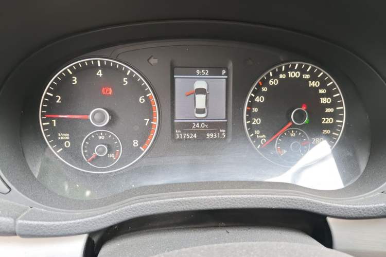 Used Volkswagen Passat 2013 1.8TSI DSG Prestige Edition Instrument Cluster