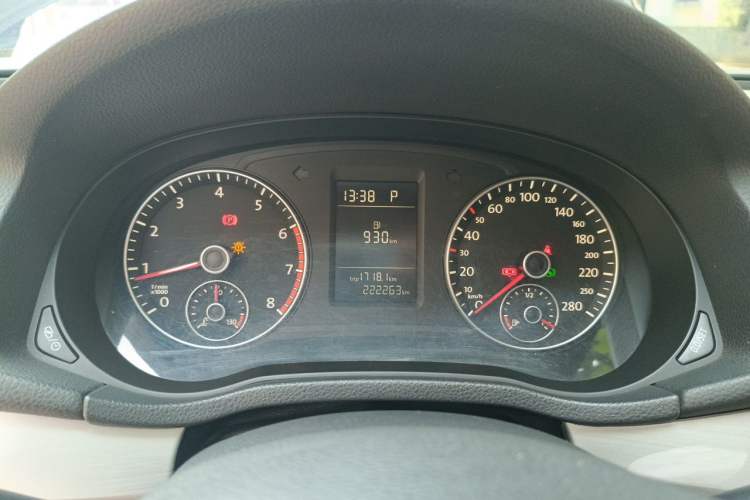 Used Volkswagen Passat 2013 1.8TSI DSG Prestige Edition Instrument Cluster