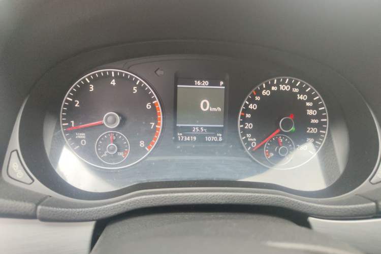 Used Volkswagen Passat 2013 1.8TSI DSG Prestige Edition Instrument Cluster