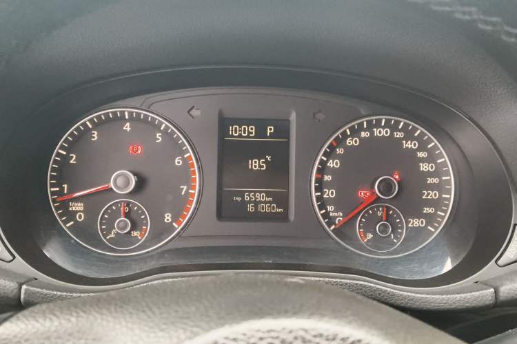 Used Volkswagen Passat 2013 1.8TSI DSG Prestige Edition Instrument Cluster