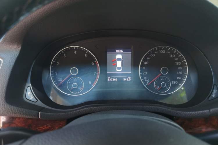 Used Volkswagen Passat 2013 1.8TSI DSG Prestige Edition Instrument Cluster