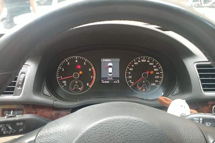 Used Volkswagen Passat 2013 1.8TSI DSG Prestige Edition Instrument Cluster