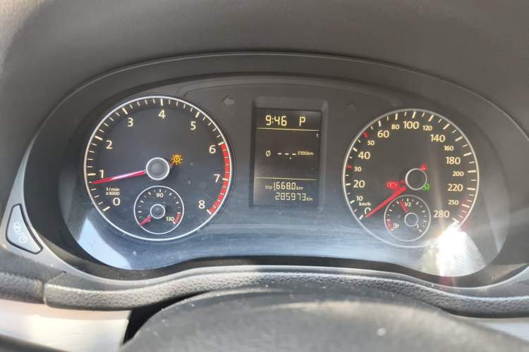 Used Volkswagen Passat 2013 1.8TSI DSG Government Procurement Edition Instrument Cluster