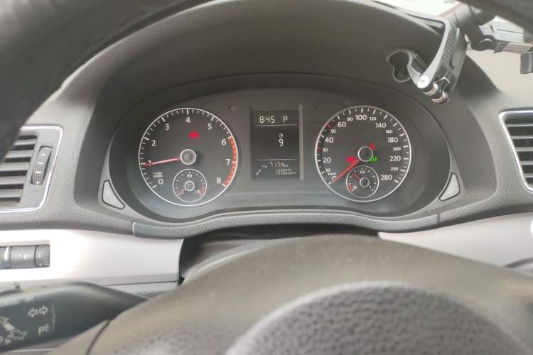 Used Volkswagen Passat 2013 1.8TSI DSG Prestige Edition Instrument Cluster