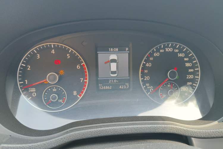 Used Volkswagen Passat 2013 1.8TSI DSG Prestige Edition Instrument Cluster