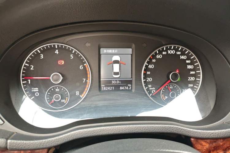 Used Volkswagen Passat 2013 1.8TSI DSG Ultimate Edition Instrument Cluster