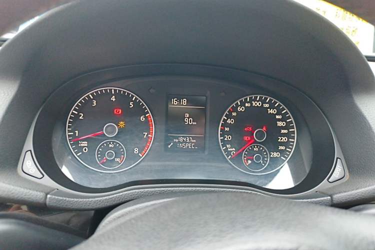 Used Volkswagen Passat 2013 1.4TSI Manual Prestige Edition Instrument Cluster