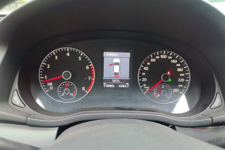 Used Volkswagen Passat 2013 1.8TSI DSG Prestige Edition Instrument Cluster
