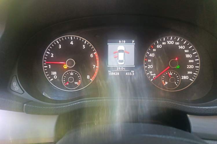 Used Volkswagen Passat 2013 1.8TSI DSG Prestige Edition Instrument Cluster