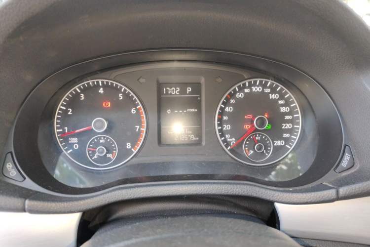 Used Volkswagen Passat 2013 1.8TSI DSG Prestige Edition Instrument Cluster