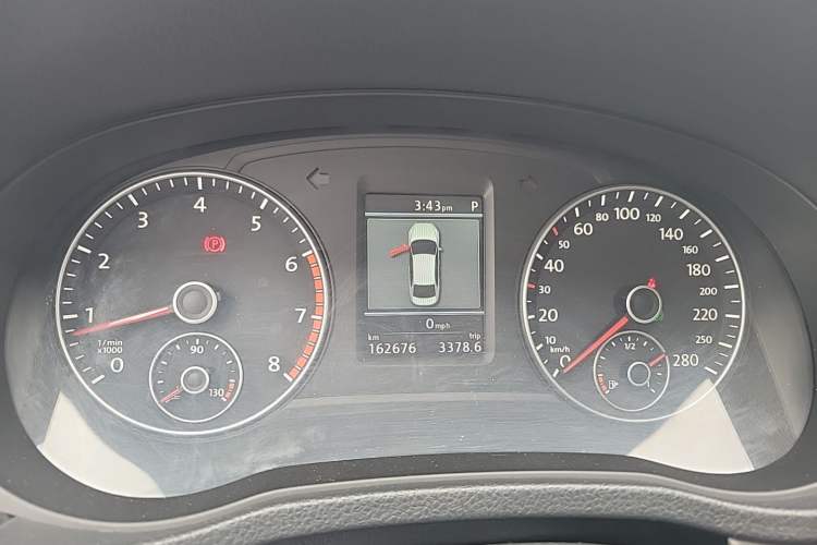 Used Volkswagen Passat 2013 1.8TSI DSG Prestige Edition Instrument Cluster