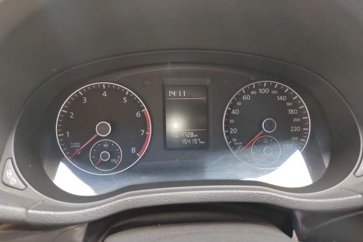 Used Volkswagen Passat 2013 1.8TSI DSG Government Procurement Edition Instrument Cluster
